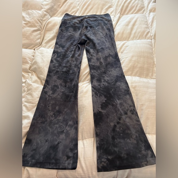 Groove Super-High-Rise Flared Pant Nulu Online Only (Sold out online) size 10 - Picture 2 of 8